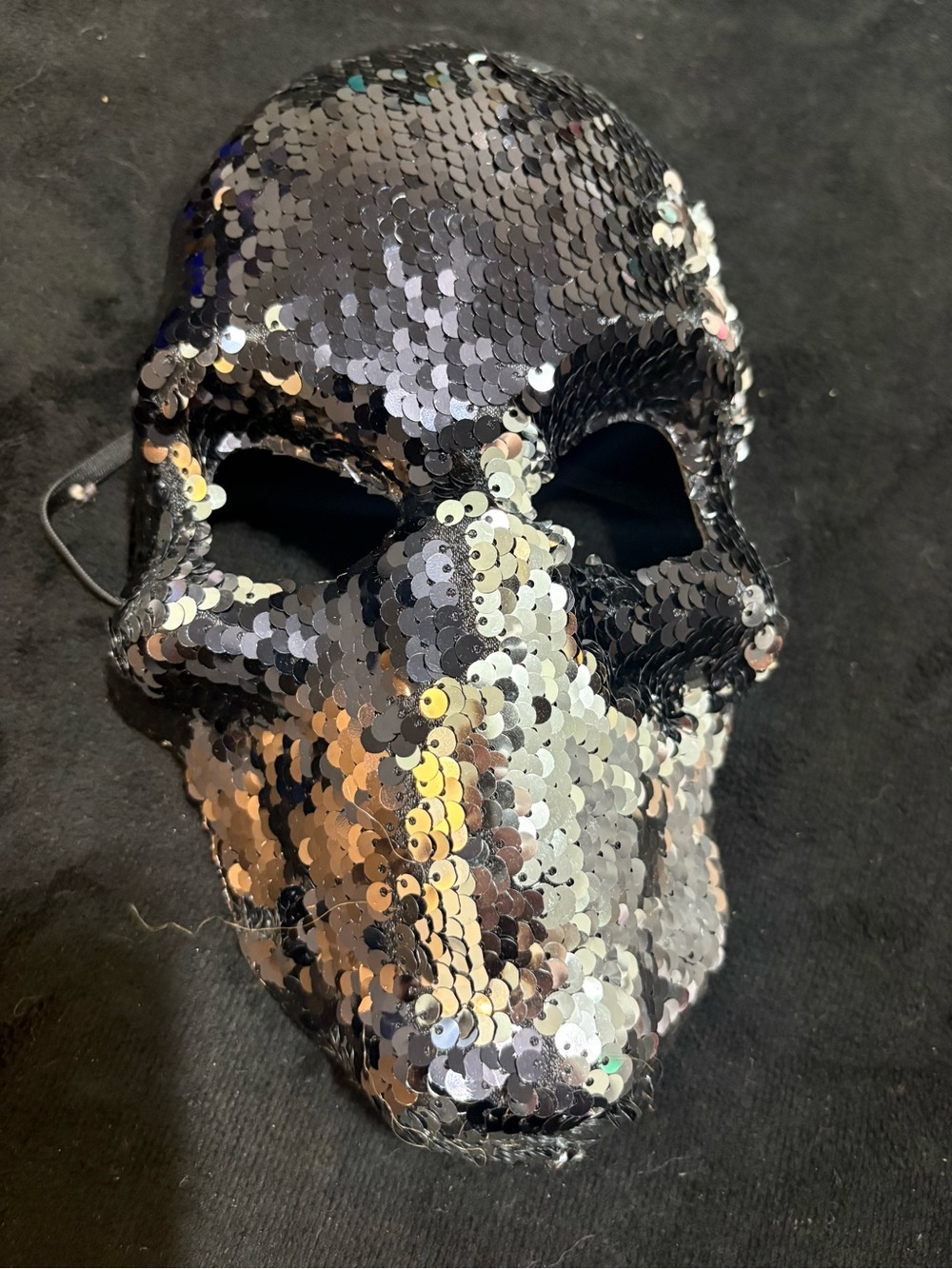 Sequin Skull Decorative Halloween Mask - Black & Silver
